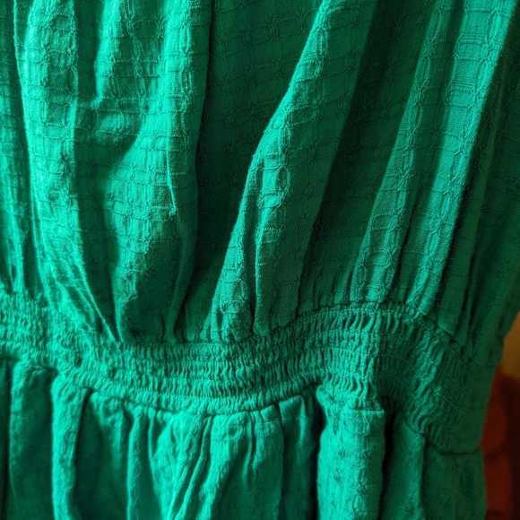 Size Large Universal Thread Sundress in Green. - Picture 3 of 3